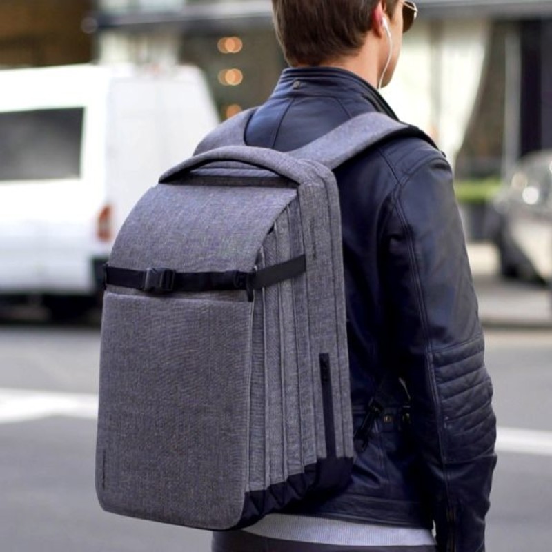 Pleatpack｜用途に合わせて容量を追加可能な薄型バックパック 