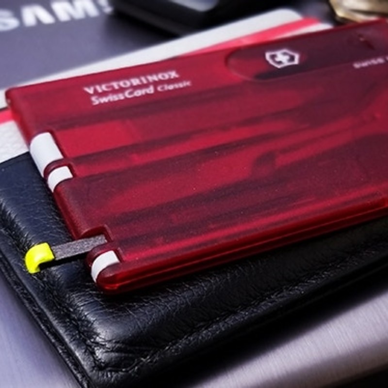 Firefly｜スイスアーミーナイフに収納可能なファイヤースターター