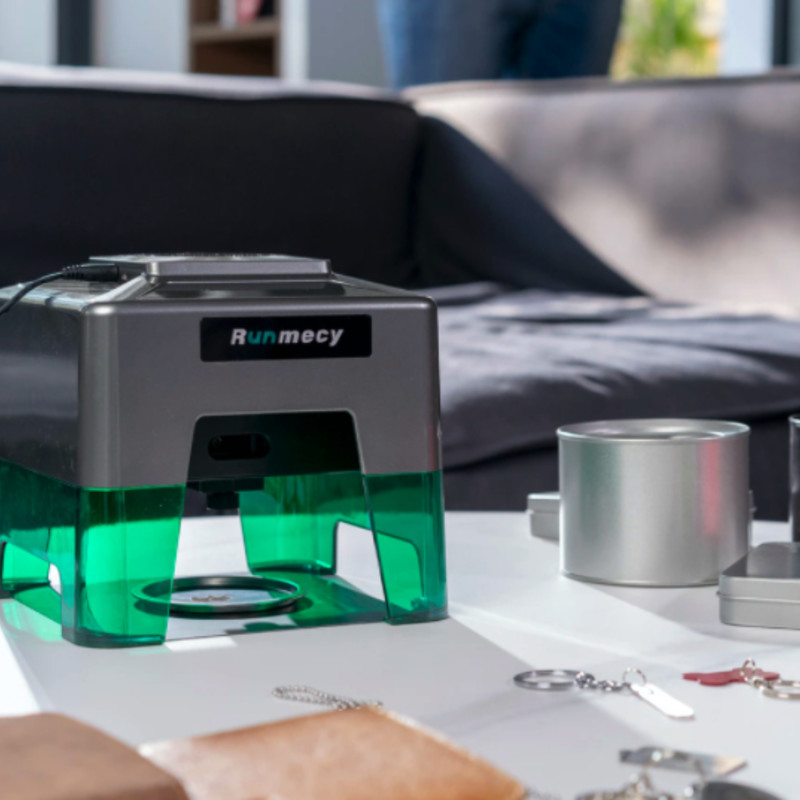 Runmecy｜メタル素材にも彫刻できるハイスピードレーザーエン