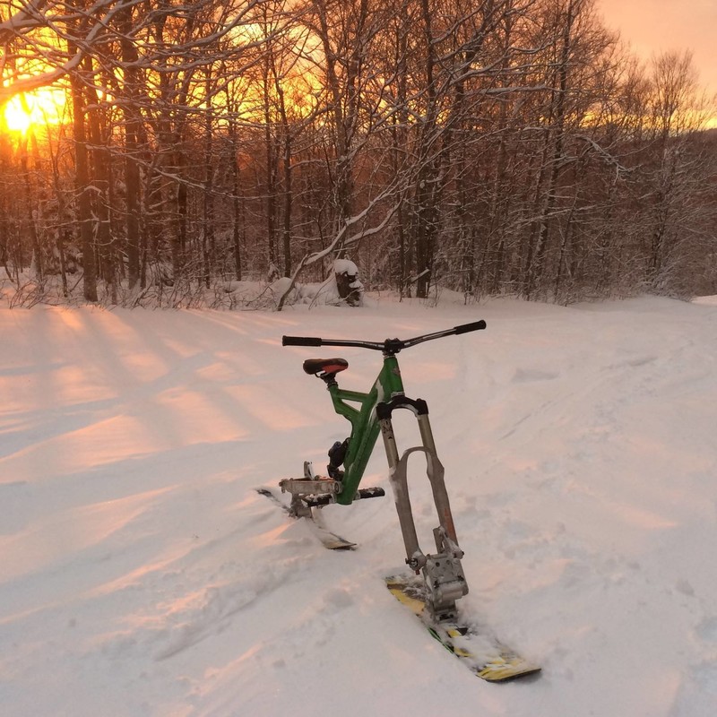 Fat Bike Skis｜前輪交換でスキーライド可能なバイク用スキー板