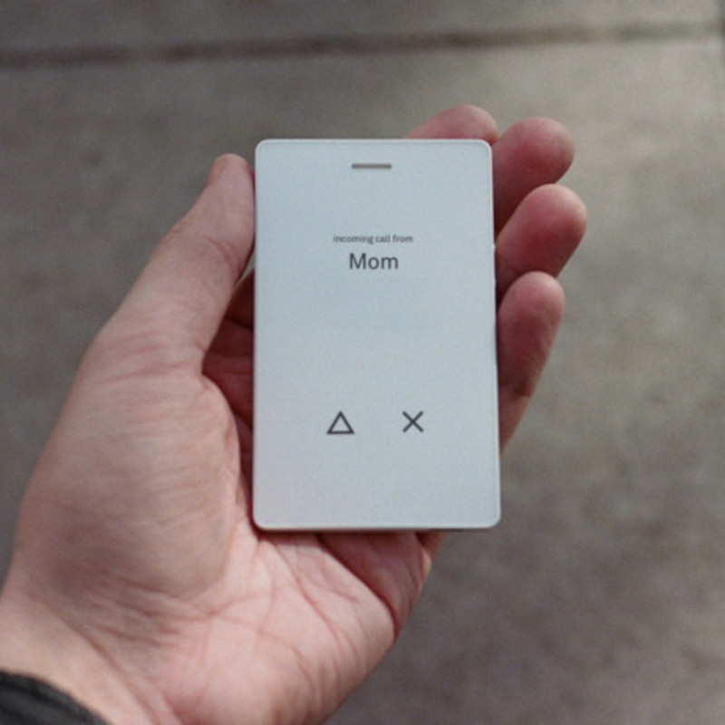 Light Phone 2｜スマホサブ機として活躍するクレジットカードサイズ