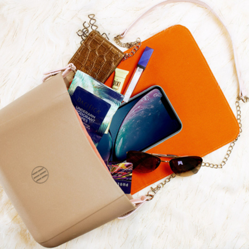 Evolution Smart Bag｜ママの為にデザインされたレディーススマートバッグ「エボリューションスマートバッグ」 ガジェットの