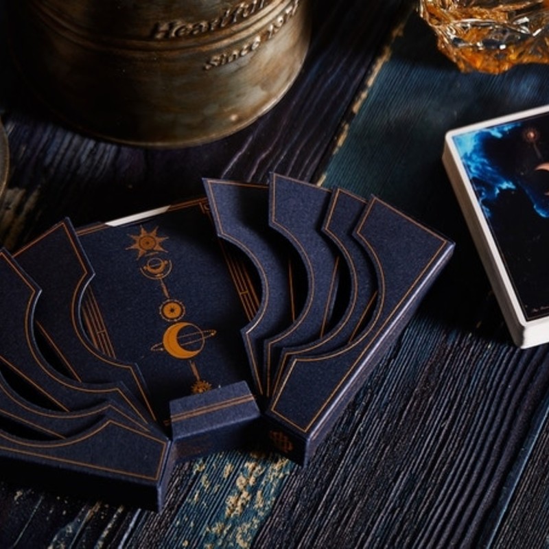 Luna Moon｜西洋と中国の月文化がテーマのトランプセット「ルナムーン