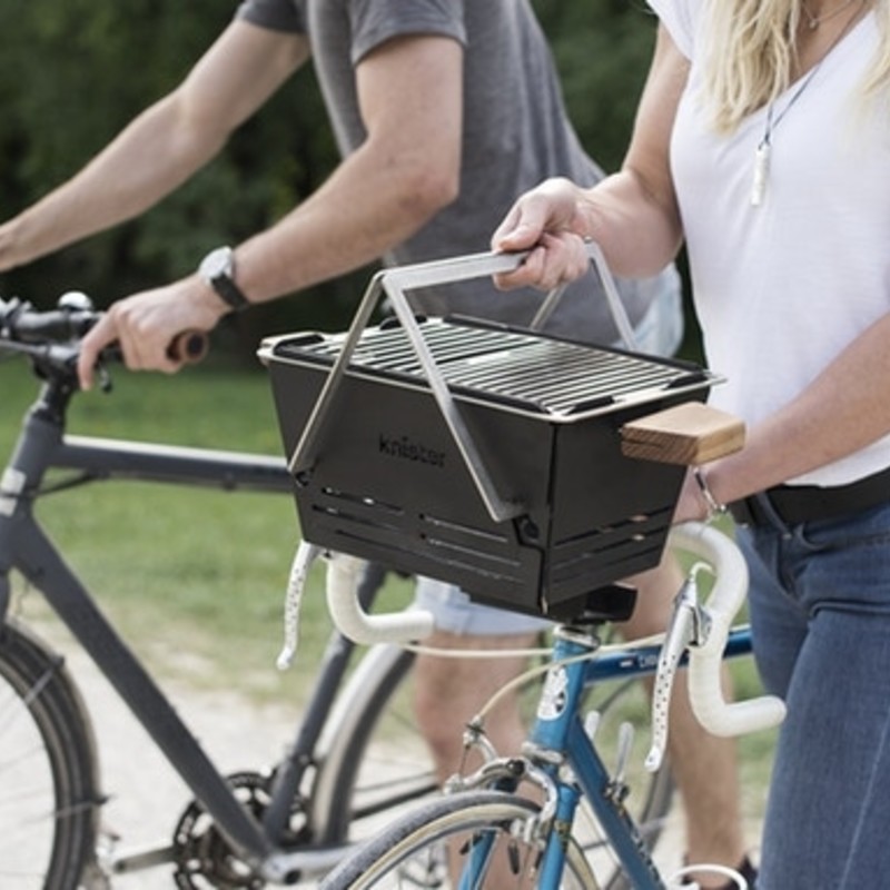 Knister Grill｜自転車で持ち運び可能なポータブルBBQグリル「クニスターグリル」 -  ガジェットの購入なら海外通販のRAKUNEW(ラクニュー)