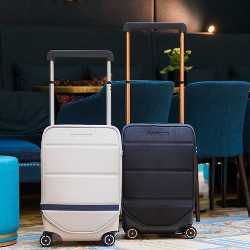 【美品】KABUTO ダークブルーキャリーケース 旅に必要なあらゆる機能を搭載した無敵のスーツケース「KABUTO